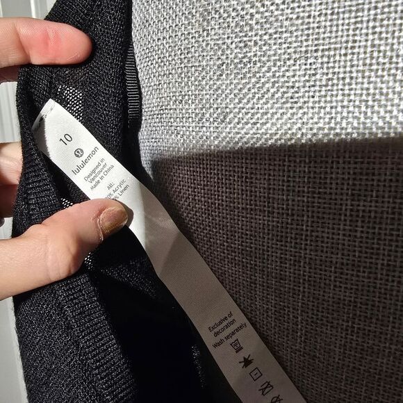 LULULEMON open Twist Back Sweater - Picture 5 of 5